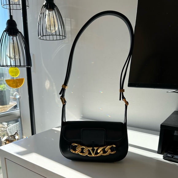 Valentino Small VLogo Chain Shoulder Bag Excellent Condition, Adjustable Straps! - Picture 2 of 13